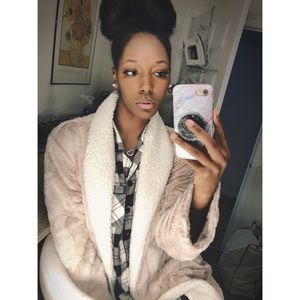 Meet your Posher, Rafia